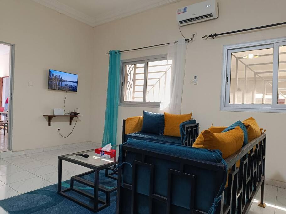 Studio Meuble Diass Ngoại thất bức ảnh